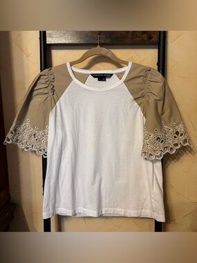 Veronica Beard White Tee with Tan Eyelet Puff Sleeves Size M